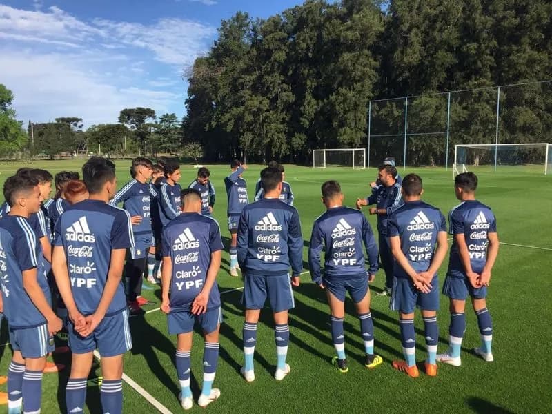 Cuerpo técnico de AFA.
